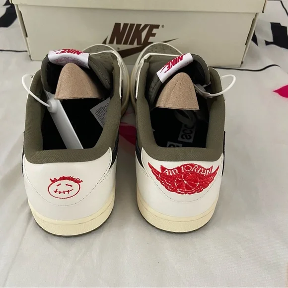 Travis Scott X Air Jordan 1 Low Og Olive Sneakers